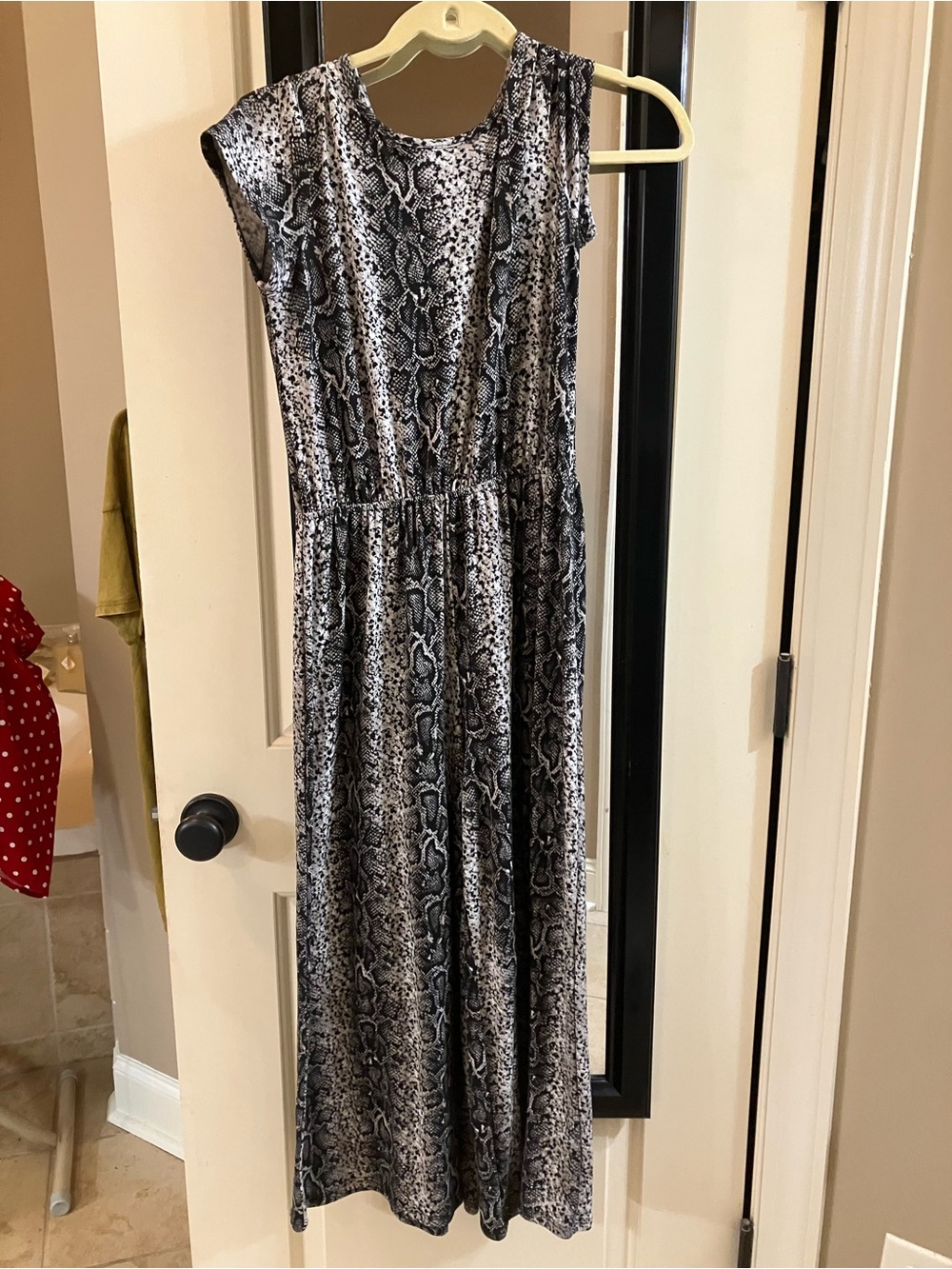 L-xl girls jumpsuit